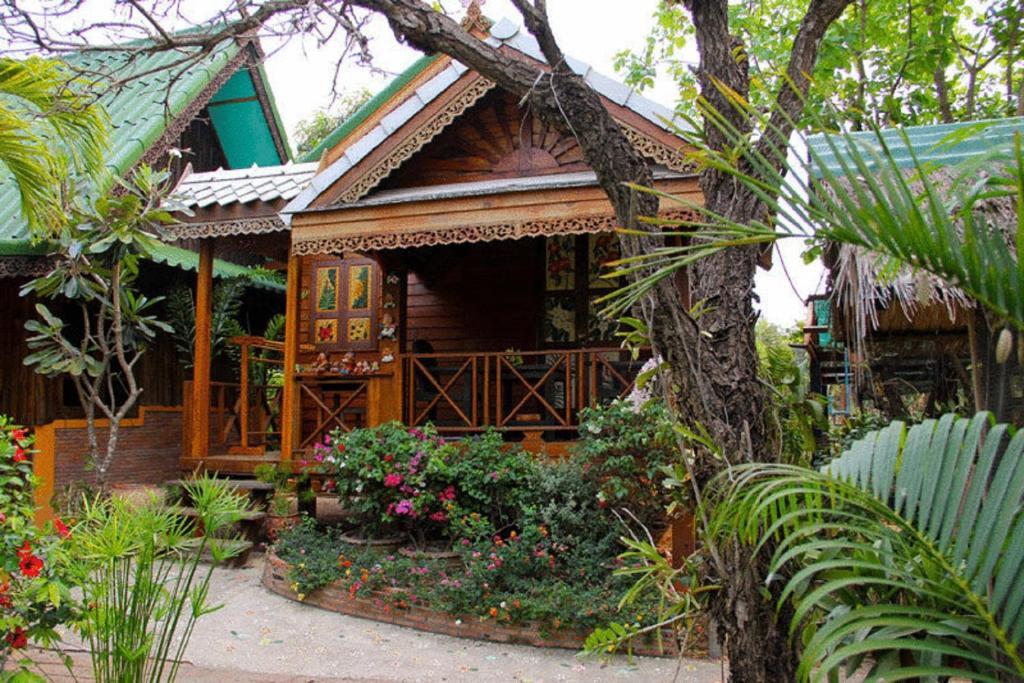 Orchid Hibiscus Guest House Сукотай Стая снимка